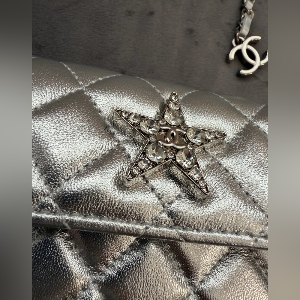 CHANEL Metallic Silver Star Crossbody Belt Bag - Picture 3 of 15